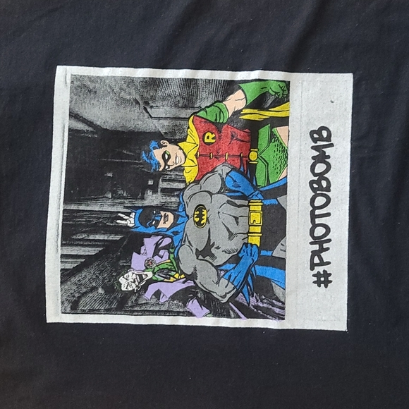 DC 📸 Photobomb - Picture 4 of 5